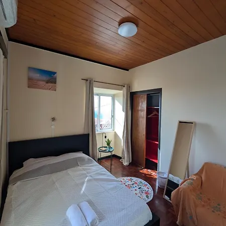 Janela Da Aldeia Lomba (Flores)